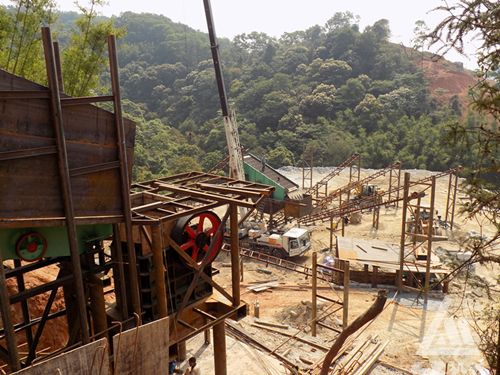 磊蒙機械：蘿崗黃麻村1060生產(chǎn)線安裝現(xiàn)場